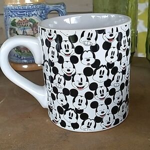 Disney Micky Mouse 14oz mug cup ☕
